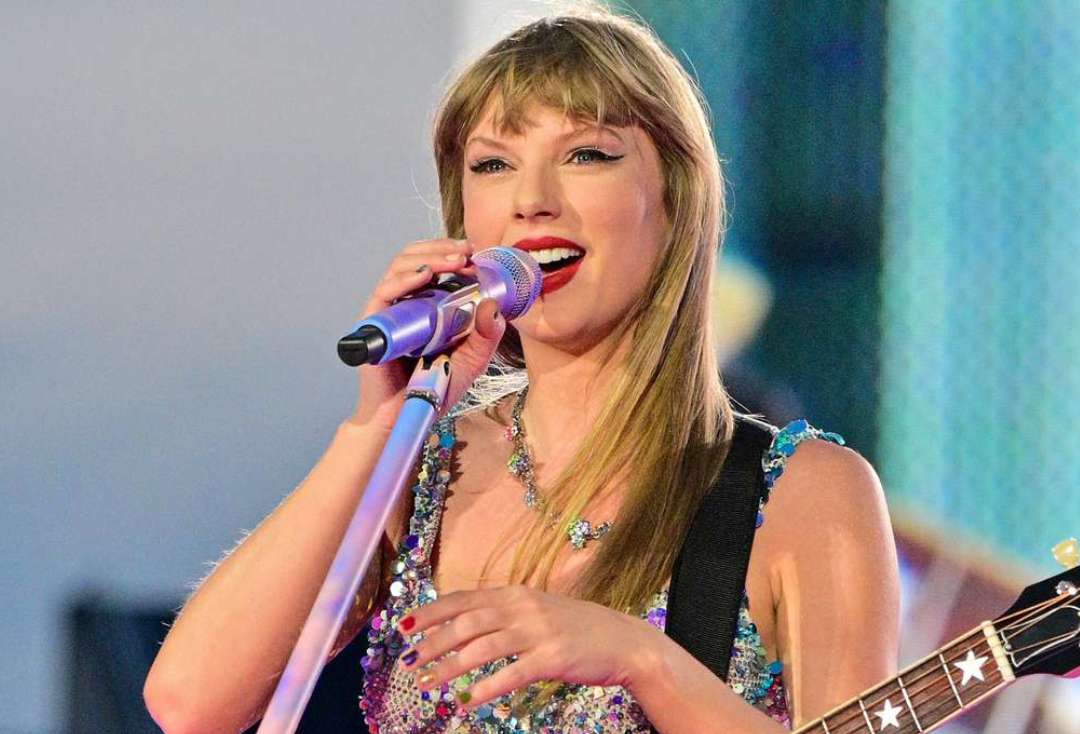 Taylor Swift Announces "1989 (Taylor's Version)" and Receives Standing Ovation at L.A. Show