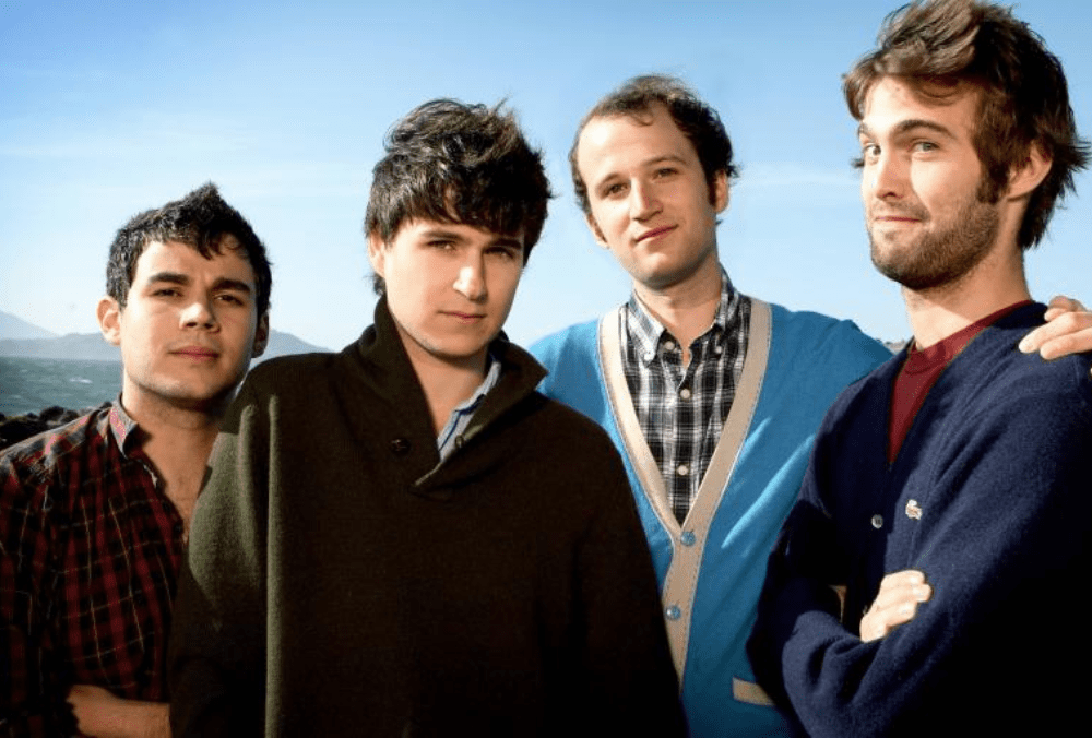 Vampire Weekend ended their surprise Coachella set with a bizarre twist, inviting socialite Paris Hilton onstage for a game of cornhole. Ezra Koenig and his ban