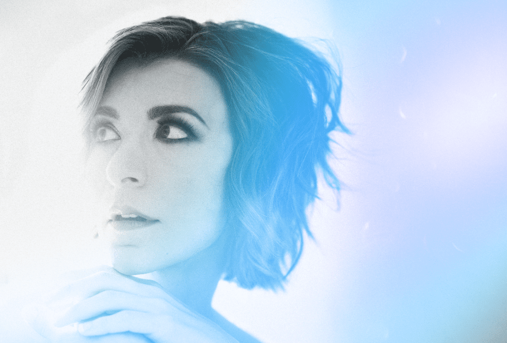 Christine Elise ’s New Single “I’ll Be Right Here” Captivates with Heartfelt Emotion